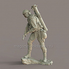 Сборная миниатюра из смолы Подсолнух. Боец спецназа ГРУ с РПО «Шмель», 1/16, Красная Наковальня (RA-1603) (RA-1603)