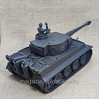 German Tiger tank (gray w/insignia), CTS703C 1:32 ClassicToySoldiers, 1997 год выпуска (Q540-0113) (Q540-0113)