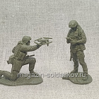 Солдатики из мягкого резиноподобного пластика Операторы дрона, набор 2 шт, 1:32, Солдатики Публия (PTSPL108) (PTSPL108)