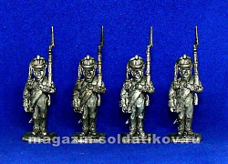 Сборные фигуры из металла Русские мушкетеры 1812 г. (ружье под замок), набор из 4 шт, смола 28 мм STP-miniatures