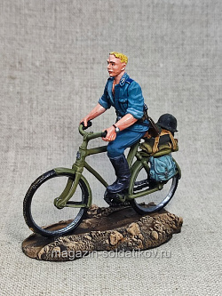 Миниатюра из олова Германский велосипедист, 1941 год, 54 мм, Студия Большой полк (ИЛ2447.14.03.54) (ИЛ2447.14.03.54 )