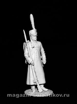 Сборная миниатюра из металла Русский гренадер в шинели, 1812 г, 54 мм, Chronos miniatures (CHM-54155(M)) (CHM-54155(M))