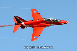 Сборная модель из пластика ИТ Самолет Hawk T.Mk1 «Red Arrows»(1/48) Italeri
