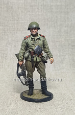 Миниатюра из металла Советский сержант. Берлин, 1945 год, 54 мм - фото