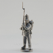Сборная миниатюра из смолы Фузилёр линейной пехоты, заряжающий, Франция, 28 мм, Аванпост - фото