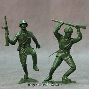 Сборные фигуры из пластика Красная армия, набор из 2-х фигур №2 (зеленые, 150 мм) АРК моделс - фото