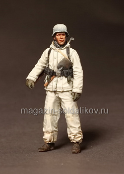Сборная фигура из смолы SM 3501 Немецкий гренадер. Зима 1944-45 гг. 1:35, SOGA miniatures