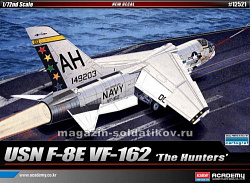 Сборная модель из пластика Самолет USN F-8E VF-162 «The Hunters» (1:72) Академия