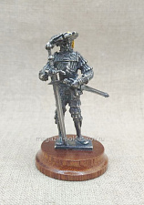 Ландскнехт c Цвайхендером 54 мм - фото