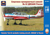 48016 Спортивно-тренировочный самолет ЯК-52 ДОСААФ России (1/48) АРК моделс