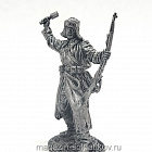 Миниатюра из олова Боец РККА в шинели с гранатой 1942-43 гг., 54мм. EK Castings (WW2-84) (WW2-84)
