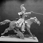 Сборная миниатюра из смолы Офицер армейских кирасирских полков в шинели, Россия 1812-14, 54 мм, Chronos miniatures (CHM-54396) (CHM-54396)