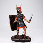 Миниатюра в росписи Опцион с мечом и щитом, 1:32 (МС1821.04.01.54) (МС1821.04.01.54 )