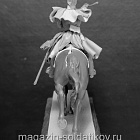 Сборная миниатюра из смолы Офицер армейских кирасирских полков в шинели, Россия 1812-14, 54 мм, Chronos miniatures (CHM-54396) (CHM-54396)