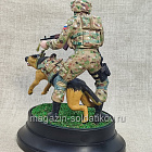 Боец СВО с собакой 1/16 ICM (549-002) (549-002)