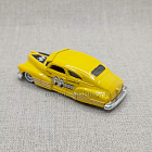 CHEVROLET Chevy Fleetline (1947), yellow 1/64 Hot Wheels (QGM-102) (QGM-102)