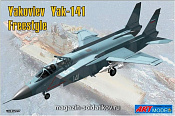 7205 Яковлев Як-141 Советский палубный истребитель (1/72)  Art Model