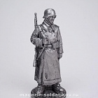 Миниатюра из олова Рядовой пехоты Вермахта в караульных ботах, Германия 1943 гг. EK Castings