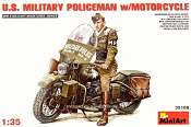 Сборная фигура из пластика Американский военный полицейский на мотоцикле. MiniArt (1/35) - фото