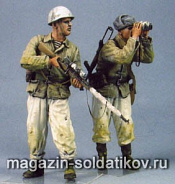 Сборная миниатюра из смолы Т 35075 Советские снайперы. В. Зайцев. Сталинград осень-зима 42-43. Две фиг. 1/35 Tank - фото