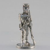 Сборная миниатюра из металла Егерь, заряжающий 28 мм, Аванпост - фото