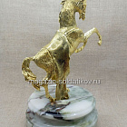 Фигура из бронзы Статуэтка из бронзы «Конь на дыбах» на подставке из мрамора (096-323) (096-323)