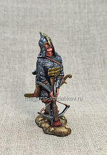 Миниатюра из олова Турецкий воин, натягивающий тетиву арбалета, 54 мм - фото
