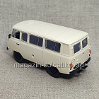 УАЗ-452В 1966—1985 гг.; светло-бежевый, Автолегенды СССР №015 (АС015) (АС015)