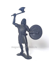 Солдатик из пластика Викинг черный ДЗИ 15 см (рукоять топора восстановлена) - фото