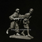 Сборная миниатюра из смолы Взяли «языка», 75 мм, TRILOKA MINIATURES (TLK-75-033) (TLK-75-033)