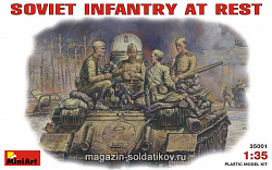 Сборные фигуры из пластика Советская пехота на отдыхе MiniArt (1/35)