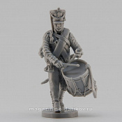 Сборная миниатюра из смолы Батальонный барабанщик мушкетерского полка, идущий 28 мм, Аванпост - фото