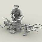 Сборная фигура из смолы SM 3124 Майор РККА с трофейным японским противотанковым ружьём (тип 97), 1:35, SOGA miniatures (SM-3124) (SM-3124)