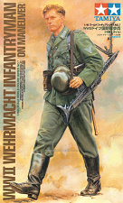 Tamiya WW2 German Wehrmacht Infantryman (On Maneuver) - фото