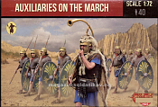 Солдатики из пластика Римские ауксиларии на марше (1/72) Strelets - фото