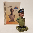 Миниатюра в росписи «Маэстро»/ Комэск Титаренко, бюст, 1:10 (МС1570.14.01.Б) (МС1570.14.01.Б)