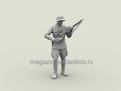 Сборная фигура из смолы SM 3126 Лейтенант РККА с трофейным ручным пулемётом Тип 11. Халхин-Гол. 1939 , 1:35, SOGA miniatures (SM-3126) (SM-3126)