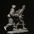 Сборная миниатюра из смолы Взяли «языка», 75 мм, TRILOKA MINIATURES (TLK-75-033) (TLK-75-033)