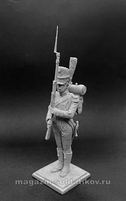 Сборная миниатюра из смолы Карабинер элитной роты батальона гвардейских егерей, Вестфалия, 54 мм, Chronos miniatures
