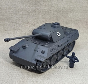 German Panther tank (gray w/insignia), CTS748A 1:32 ClassicToySoldiers, 2000 год выпуска - фото