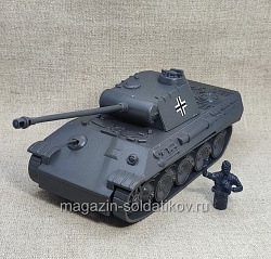 German Panther tank (gray w/insignia), CTS748A 1:32 ClassicToySoldiers, 2000 год выпуска (Q540-0117) (Q540-0117)