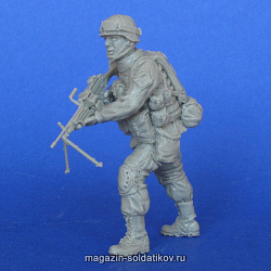 Сборная фигура из смолы Современный Американский солдат с пулеметом М249 1/35 MasterClub