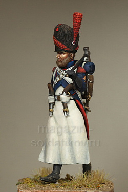 Сборная фигура из смолы SM 5429 Сапер пешей артиллерии Старой гвардии. Франция. 1811-1814, 54 мм, SOGA miniatures