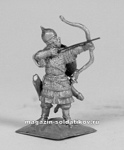 Сборная фигура из металла Стреляющий русский лучник XIII в., 28 мм, Figures from Leon - фото