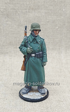 Рядовой пехоты Вермахта в караульных ботах, Германия 1943 гг. , 54мм, Красный фронт, 54 мм - фото