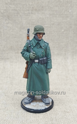 Рядовой пехоты Вермахта в караульных ботах, Германия 1943 гг. , 54мм, Красный фронт, 54 мм (КФ-028) (КФ-028)