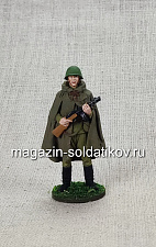 Автоматчик в каске и плащ-палатке, 1943-45 гг. СССР, 54 мм - фото