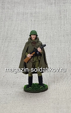 Автоматчик в каске и плащ-палатке, 1943-45 гг. СССР, 54 мм - фото