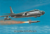 Сборная модель из пластика Стратегический бомбардировщик Ту - 16К - 26 1:72 Моделист - фото