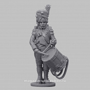 Сборная миниатюра из смолы Барабанщик гренадёрской роты в шапке. Франция, 1804-1815 гг, 28 мм, Аванпост - фото